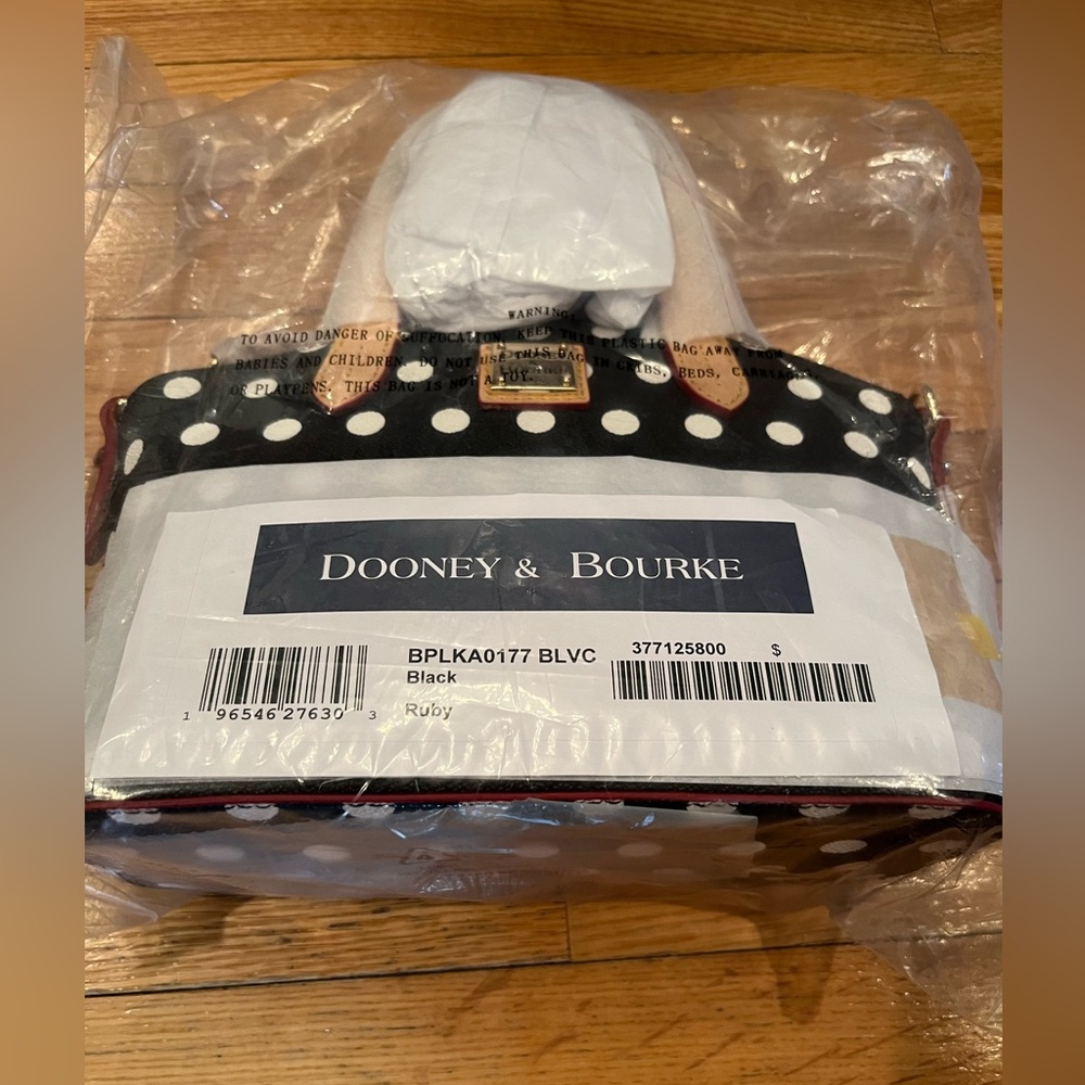 DOONEY & BOURKE BLACK AND WHITE POLKA DOT PURSE NEW SPRING SUMMER HANDBAG CUTE